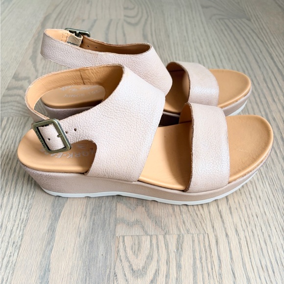 Kork-Ease Khloe Platform Sandals - Picture 3 of 7
